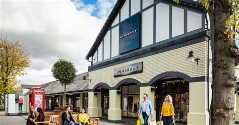 cheshire oaks designer outlet.